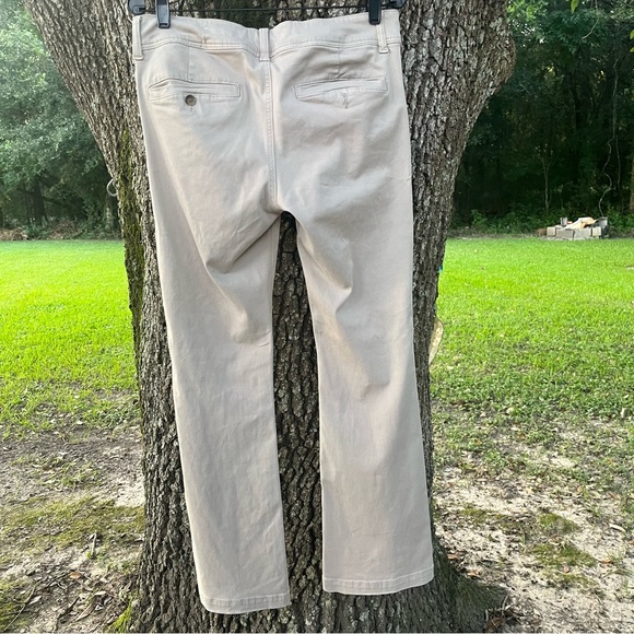 AMERICAN EAGLE SUPER STRETCH LOW RISE FLARE LEG SCHOOL TAN KHAKI UNIFORM PANTS - Picture 5 of 9